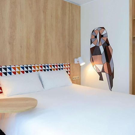 Ibis Styles Caen Centre Historique Hotell Exteriör bild