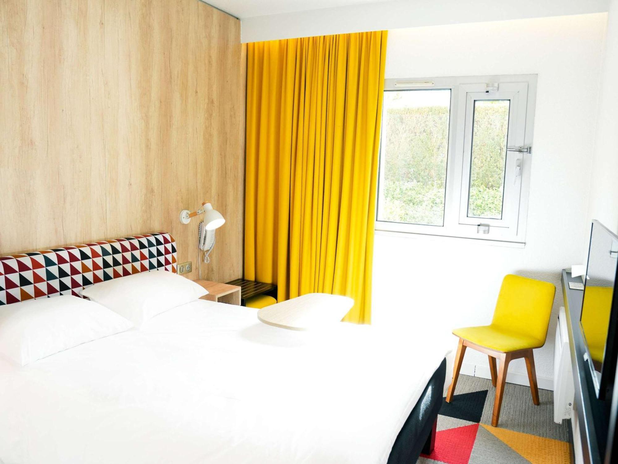 Ibis Styles Caen Centre Historique Hotell Exteriör bild