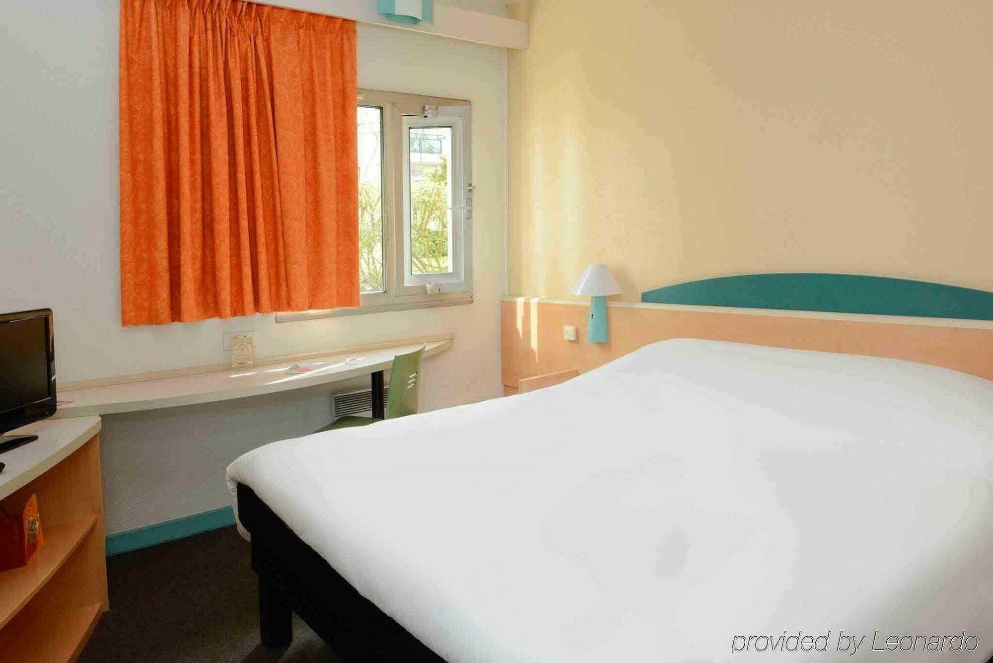 Ibis Styles Caen Centre Historique Hotell Exteriör bild